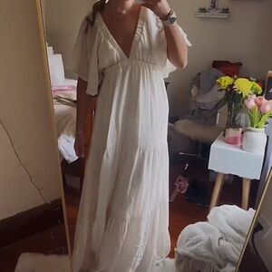 Elegant White Maxi Dress